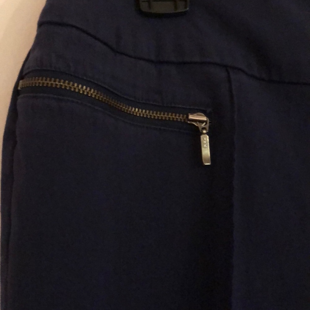 Chico’s So Slimming navy blue pants - Picture 3 of 5
